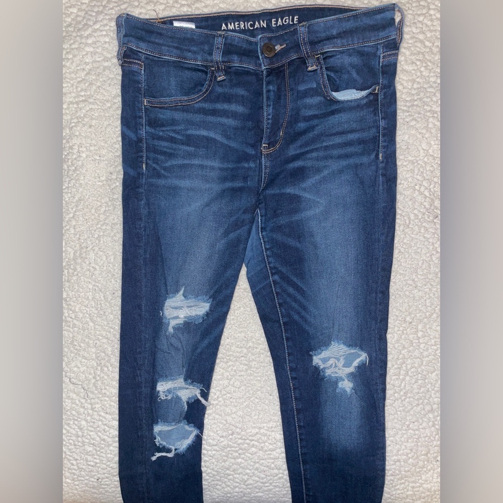 American Eagle Dark Wash Distressed Jean | Size: 10 Regular